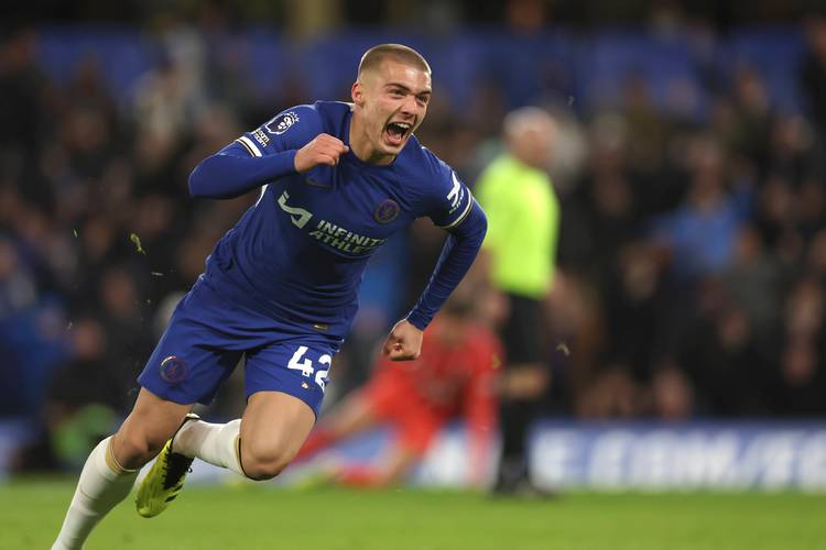 巴媒：若昂-戈麦斯的谈判有进展，曼联希望新年前能敲定交易