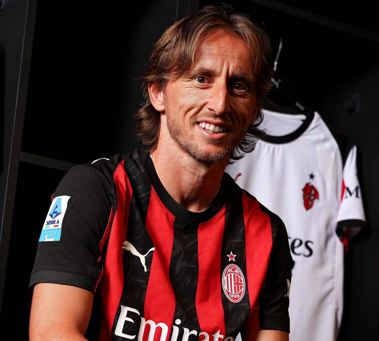 欧冠战报：戈登传射，格里马尔多绝平，勒沃库森2-2平纽卡