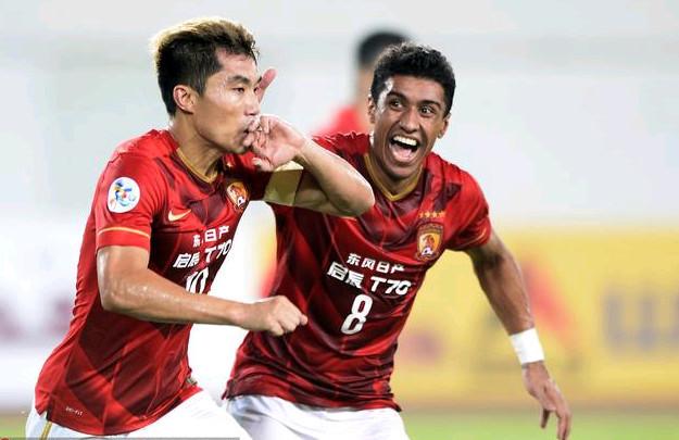 法国客场3-1逆转阿塞拜疆，马特塔、阿克利乌什破门，古斯托两助攻