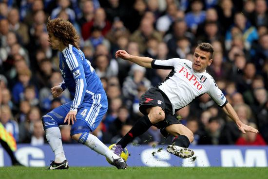 欧冠积分榜分析：小组晋级形势紧张,