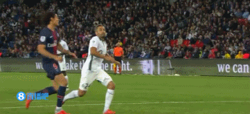 挑事？每日邮报称安东尼比赛中头槌犯规，逃过一张红牌